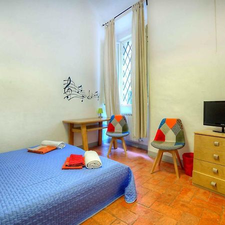 Stilmoderno Nice Apartment In Siena'S Historic Center, Just Steps From Piazza Del Campo Bagian luar foto
